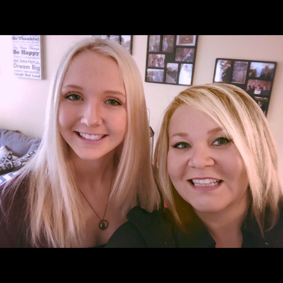 Meet your Posher, Amelia - Picture 8 of 8